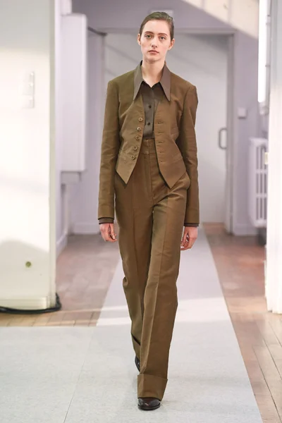 Look 8